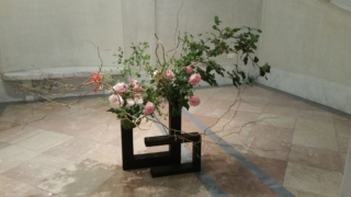 Ikebana-Demonstration von Eikou Sumura im Weltmuseum Wien
