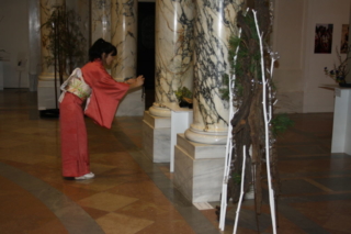 Ikebana-International Vienna Ausstellung Ausstellung Wald Baum Mensch